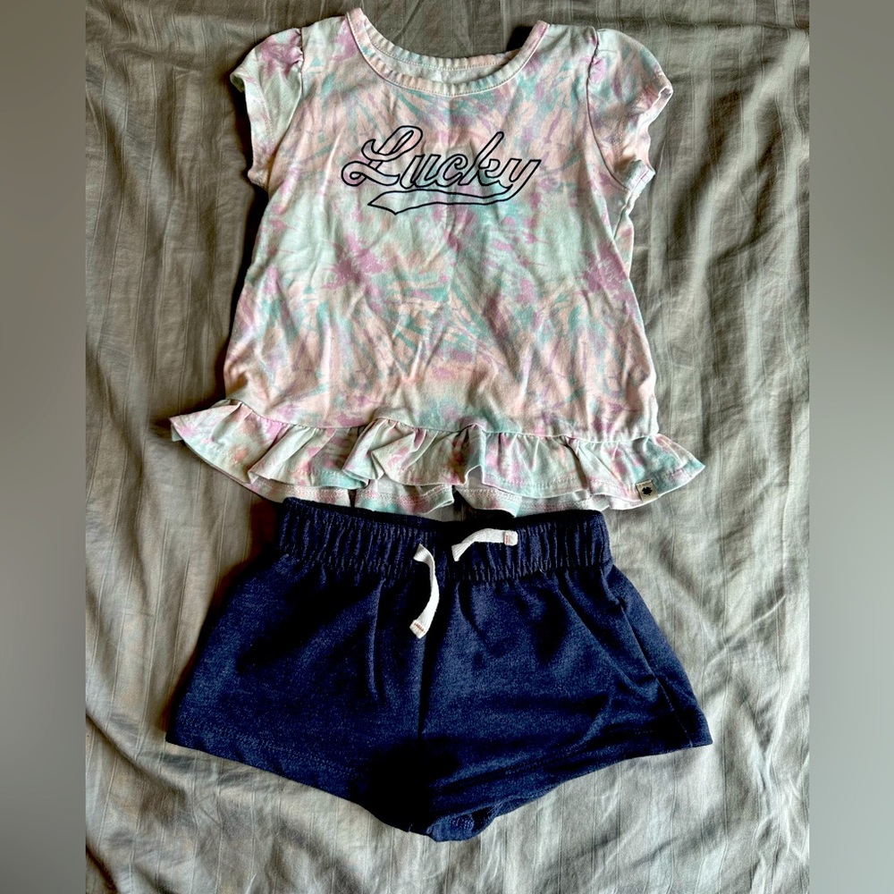 Lucky Brand girls Size 4T short and T-shirt set.